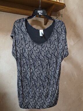 Lascana Leaf-Print Scoop Neck Short Sleeve Top